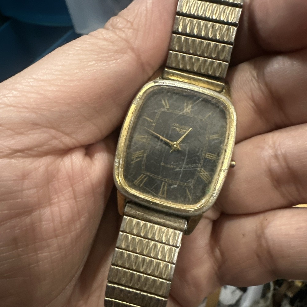 Works VTG Longines Q 163 CS Tank Mens Watch 29mm Gold Tone Quartz - Broken Crown